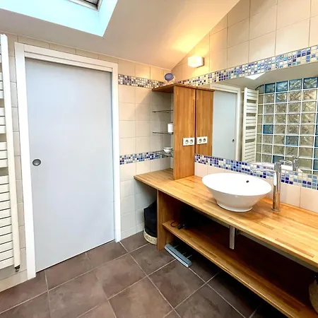 Проживание в семье D'hotes A Биарриц