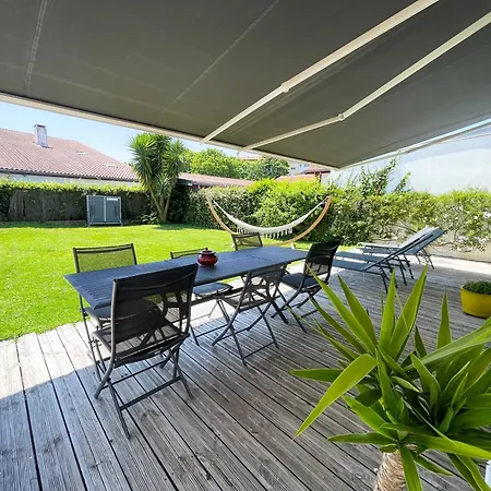 D'hotes A Проживание в семье Биарриц