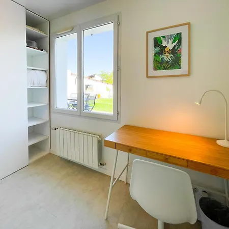 Проживание в семье D'hotes A Биарриц