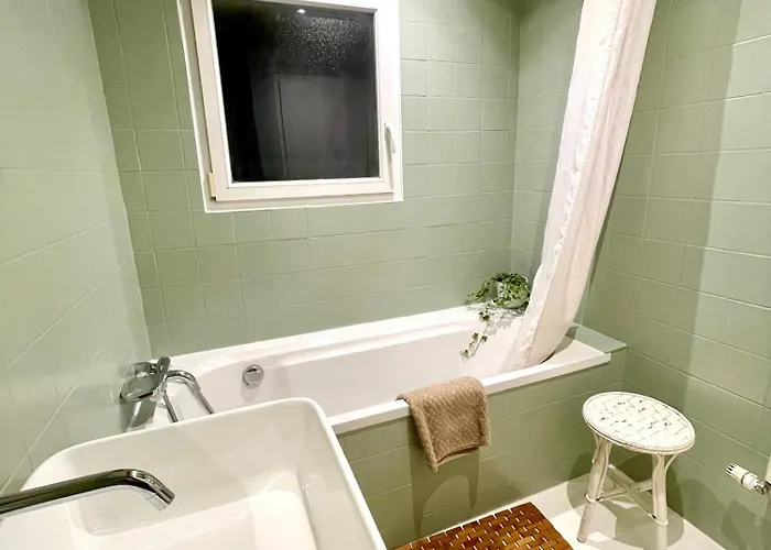 D'hotes A ホームステイ *